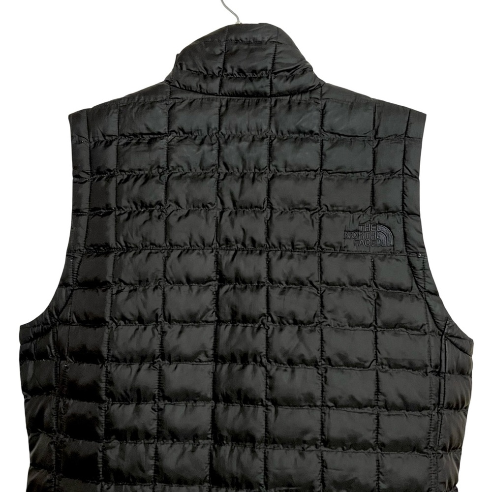 The North Face Thermoball Puffer Vest Womens M Black Quilted Outdoor Gorpcore - Picture 6 of 10